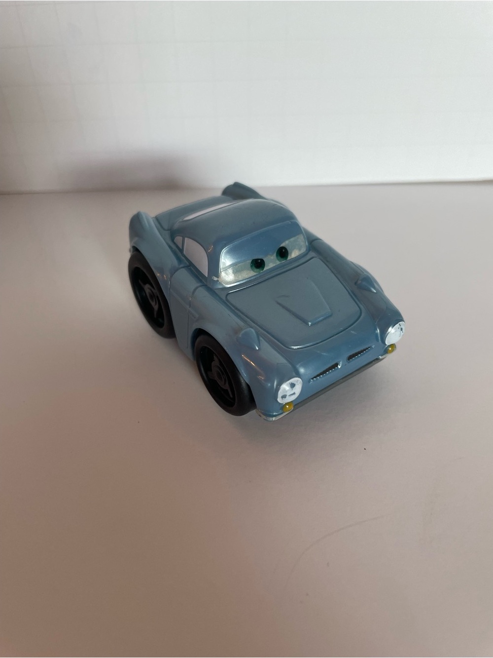 Disney Pixar Finn McMissile wheelies car
